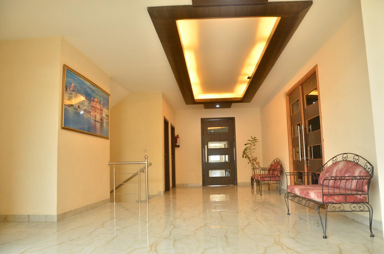 Hotel Milan Palace Amritsar Exteriér fotografie