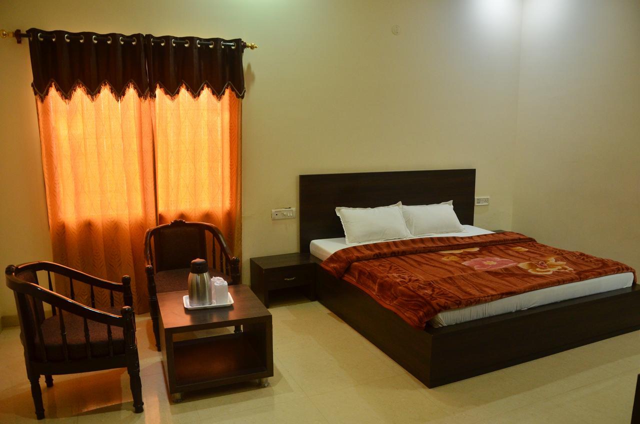 Hotel Milan Palace Amritsar Exteriér fotografie